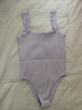 Zara Lavender Ribbed Lace-Trim Top